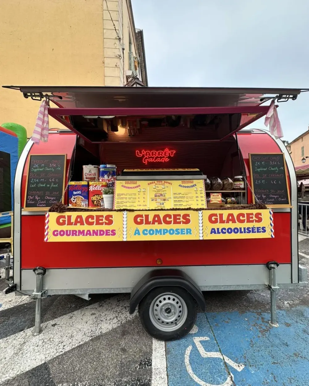 Food truck L'Arrêt Galade, glaces et bols gourmands
